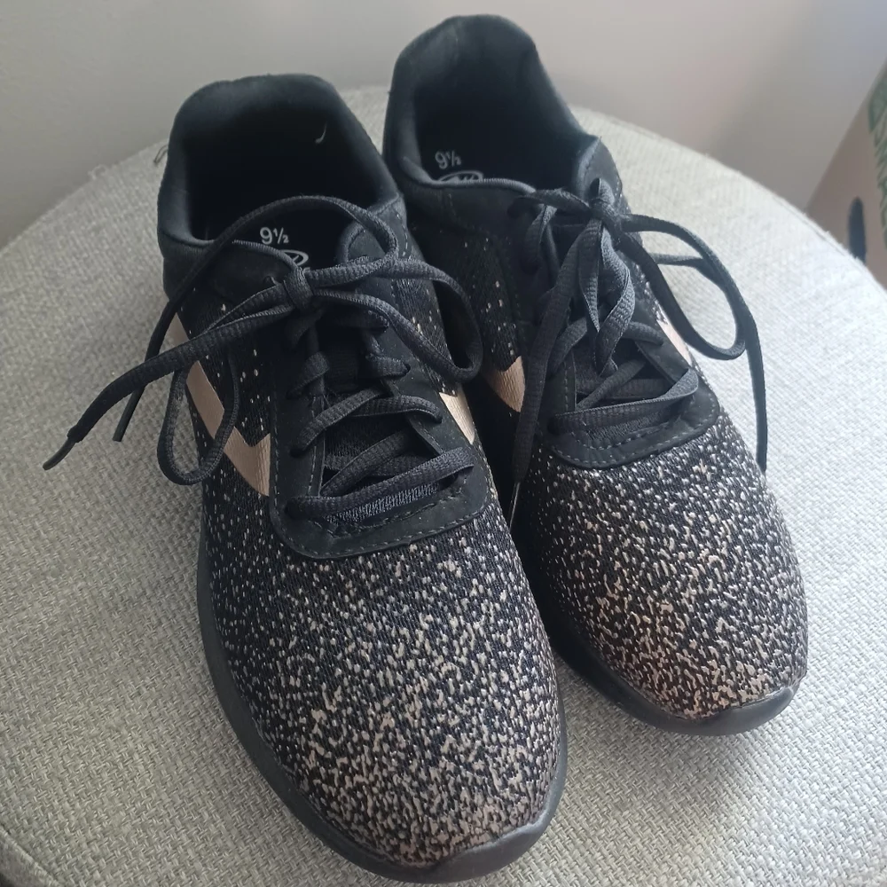 Athletic Works Blk/gold Speck Memory Foam Sneakers Sz 9.5 ///